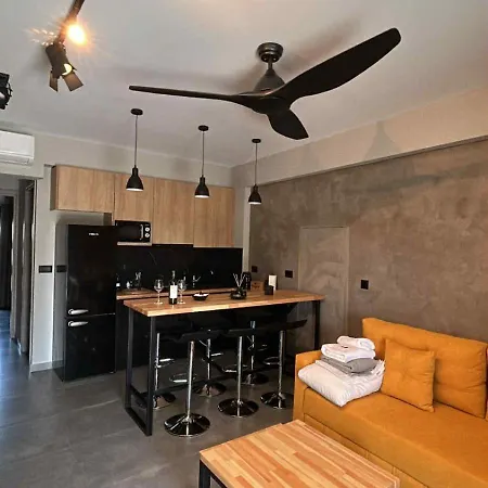 Old Cinema - Stylishly Decorated Retreat With Pool Or Jacuzzi By The Sea In The Heart Of βy Mana Gers Apartmán