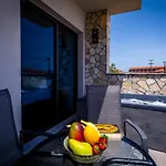 Old Cinema - Stylishly Decorated Retreat With Pool Or Jacuzzi By The Sea In The Heart Of βy Mana Gers * Laganász