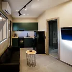Old Cinema - Stylishly Decorated Retreat With Pool Or Jacuzzi By The Sea In The Heart Of βy Mana Gers * Laganász