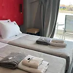Old Cinema - Stylishly Decorated Retreat With Pool Or Jacuzzi By The Sea In The Heart Of βy Mana Gers Laganász