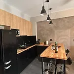 Apartman Old Cinema - Stylishly Decorated Retreat With Pool Or Jacuzzi By The Sea In The Heart Of βy Mana Gers
