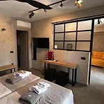 Old Cinema - Stylishly Decorated Retreat With Pool Or Jacuzzi By The Sea In The Heart Of βy Mana Gers *