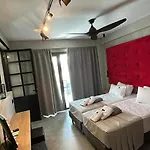 Old Cinema - Stylishly Decorated Retreat With Pool Or Jacuzzi By The Sea In The Heart Of βy Mana Gers Apartman *
