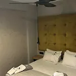 Apartman Old Cinema - Stylishly Decorated Retreat With Pool Or Jacuzzi By The Sea In The Heart Of βy Mana Gers