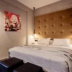 Old Cinema - Stylishly Decorated Retreat With Pool Or Jacuzzi By The Sea In The Heart Of βy Mana Gers * לגאנאס