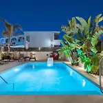 Old Cinema - Stylishly Decorated Retreat With Pool Or Jacuzzi By The Sea In The Heart Of βy Mana Gers *