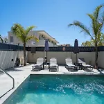 Old Cinema - Stylishly Decorated Retreat With Pool Or Jacuzzi By The Sea In The Heart Of βy Mana Gers 公寓