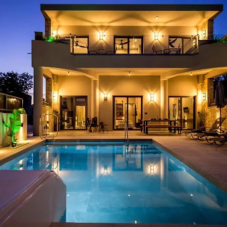Old Cinema - Stylishly Decorated Retreat With Pool Or Jacuzzi By The Sea In The Heart Of βy Mana Gers