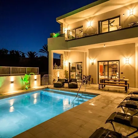 Old Cinema - Stylishly Decorated Retreat With Pool Or Jacuzzi By The Sea In The Heart Of βy Mana Gers