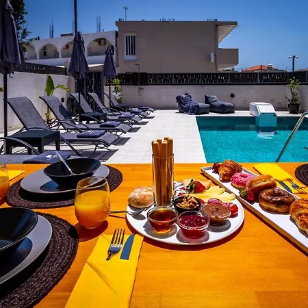 Old Cinema - Stylishly Decorated Retreat With Pool Or Jacuzzi By The Sea In The Heart Of βy Mana Gers *