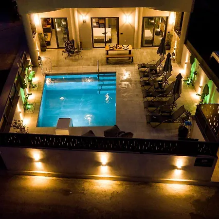 Apartament Old Cinema - Stylishly Decorated Retreat With Pool Or Jacuzzi By The Sea In The Heart Of βy Mana Gers *