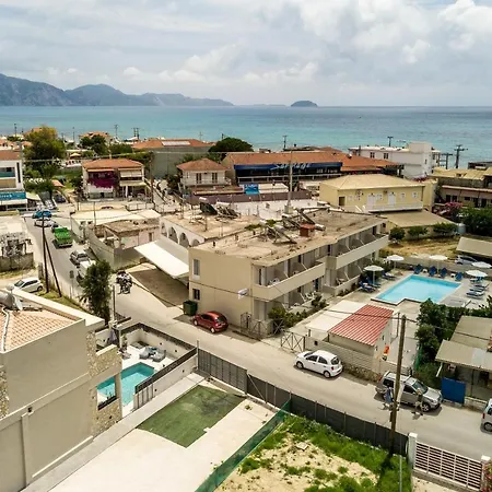 Old Cinema - Stylishly Decorated Retreat With Pool Or Jacuzzi By The Sea In The Heart Of βy Mana Gers * Laganas