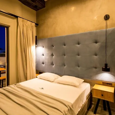 Apartament Old Cinema - Stylishly Decorated Retreat With Pool Or Jacuzzi By The Sea In The Heart Of βy Mana Gers *