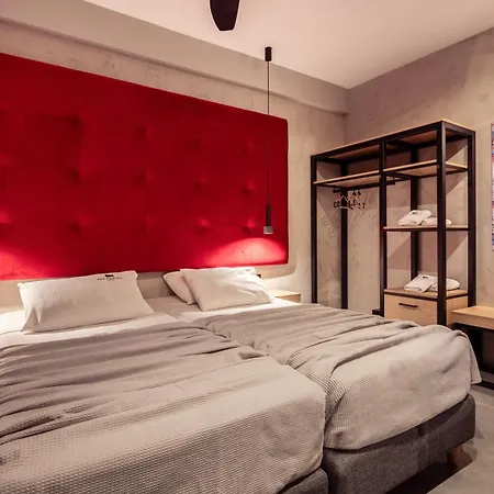 Apartament Old Cinema - Stylishly Decorated Retreat With Pool Or Jacuzzi By The Sea In The Heart Of βy Mana Gers