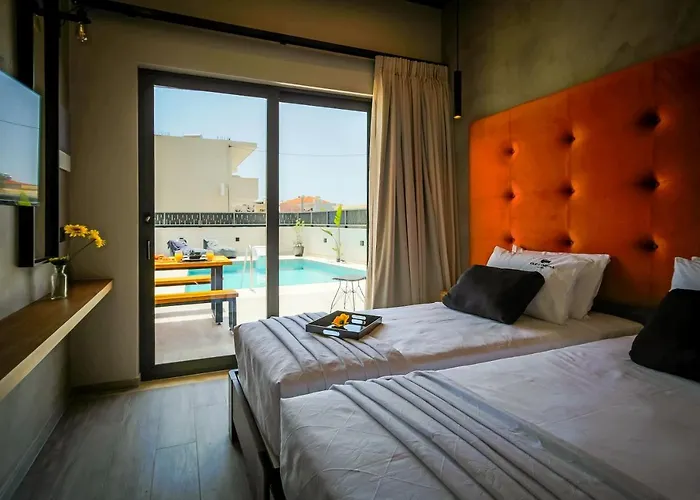 Old Cinema - Stylishly Decorated Retreat With Pool Or Jacuzzi By The Sea In The Heart Of βy Mana Gers * Laganas