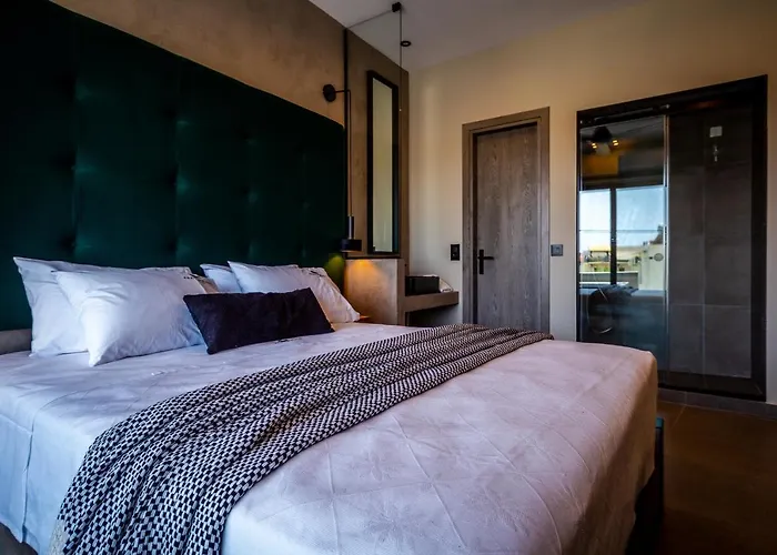 Apartamento Old Cinema - Stylishly Decorated Retreat With Pool Or Jacuzzi By The Sea In The Heart Of βy Mana Gers Laganas