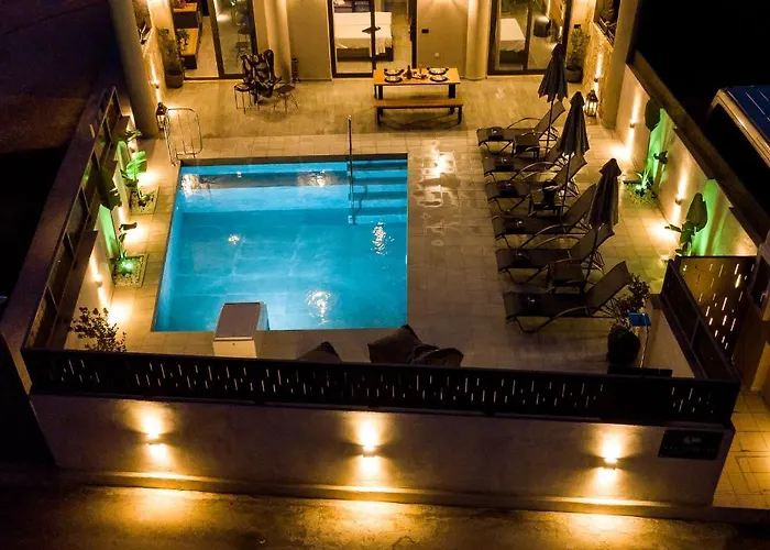 Apartamento Old Cinema - Stylishly Decorated Retreat With Pool Or Jacuzzi By The Sea In The Heart Of βy Mana Gers *