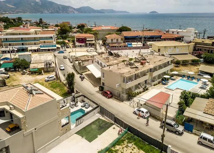 Old Cinema - Stylishly Decorated Retreat With Pool Or Jacuzzi By The Sea In The Heart Of βy Mana Gers Apartamento