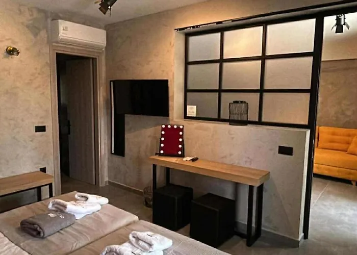 Old Cinema - Stylishly Decorated Retreat With Pool Or Jacuzzi By The Sea In The Heart Of βy Mana Gers *