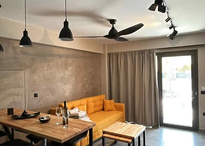 Daire Old Cinema - Stylishly Decorated Retreat With Pool Or Jacuzzi By The Sea In The Heart Of βy Mana Gers